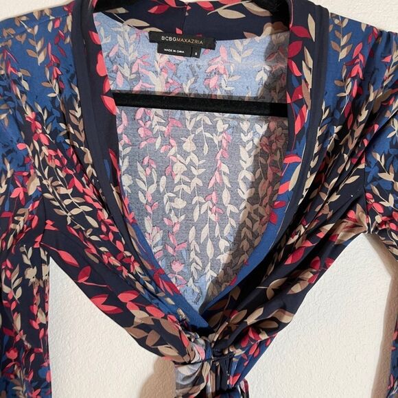 BCBGMaxazria Wrap Top - Picture 6 of 8